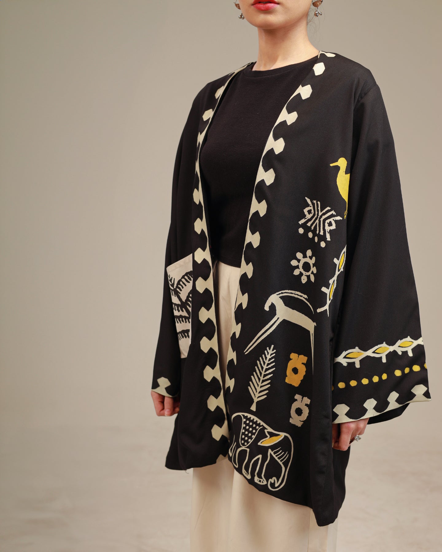 Rangdasti short length kimono jacket - black color - Hand-printed design - Studio shot - 4