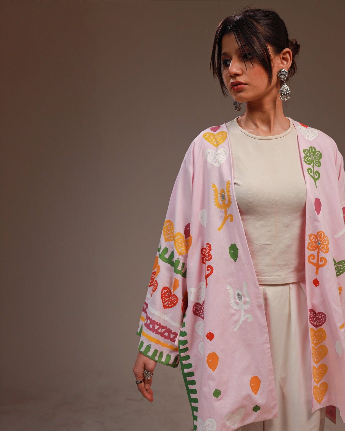 Rangdasti kimono jacket and pant set - Pink - Mid-length - Hand-printed abstract design - Studio shot - 1