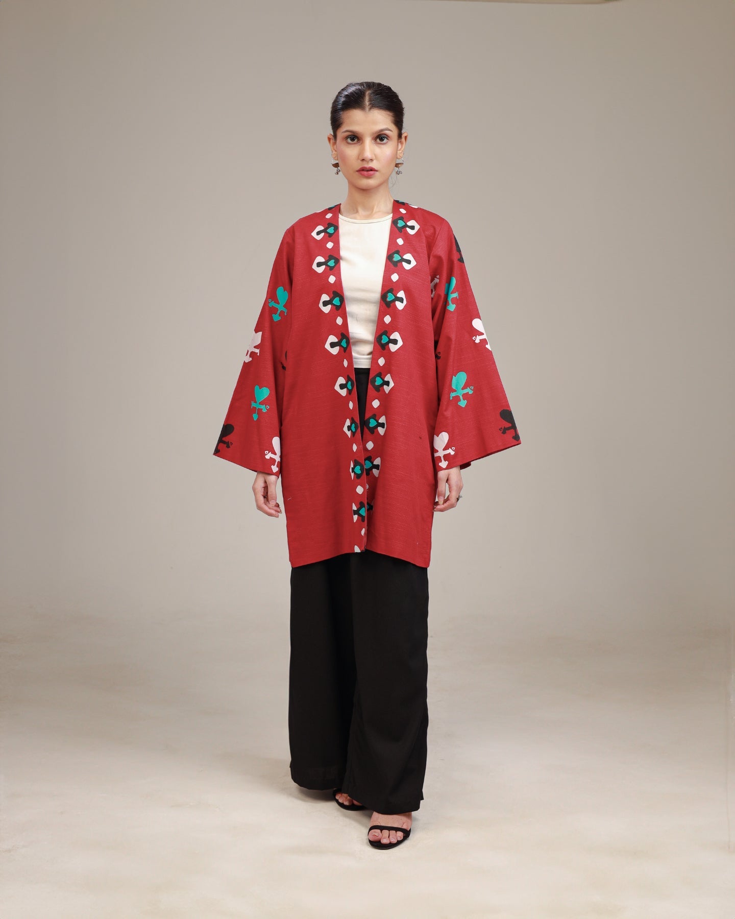 Rangdasti medium length kimono jacket - red color - Hand-printed design - Studio shot - 8
