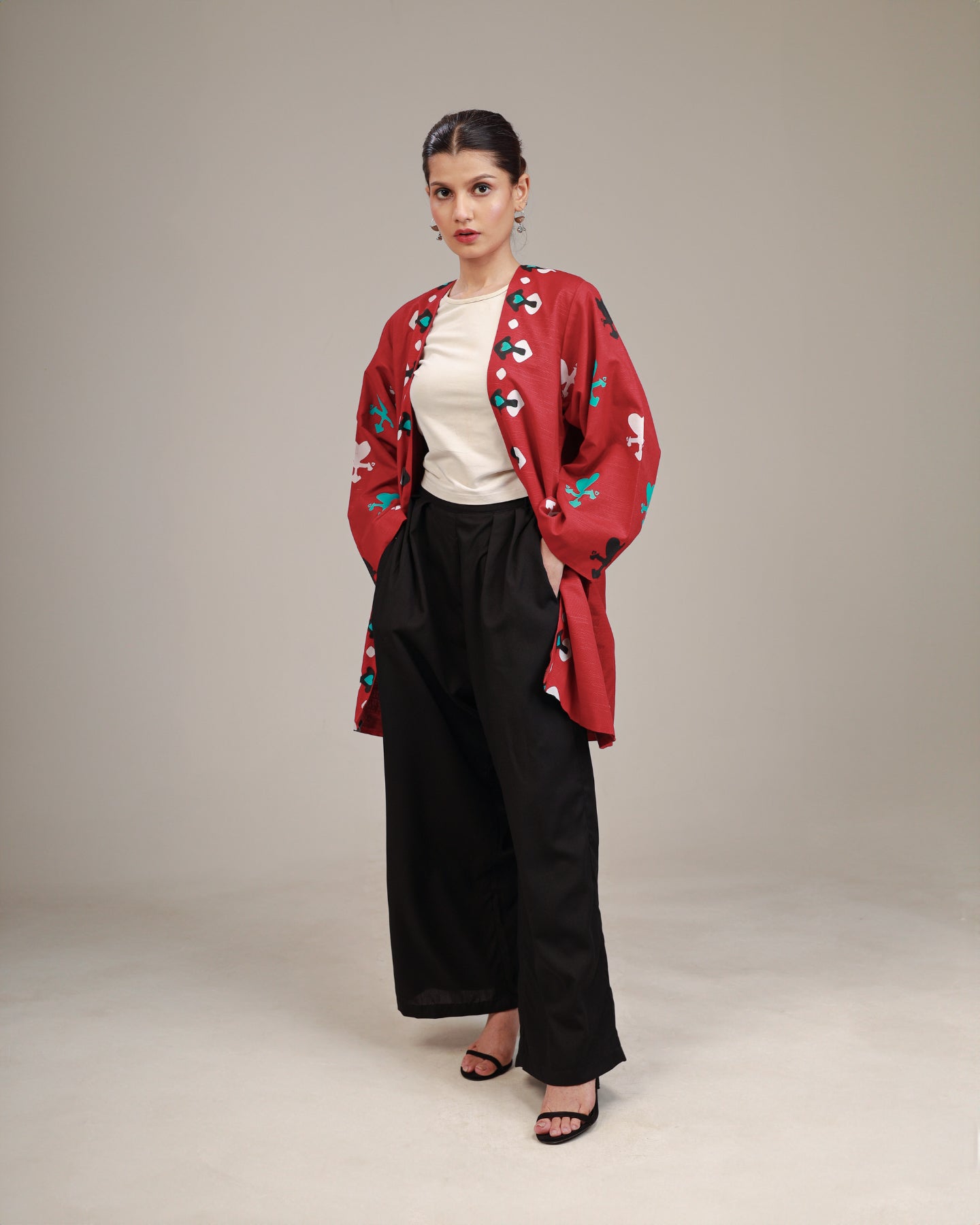 Rangdasti medium length kimono jacket - red color - Hand-printed design - Studio shot - 6