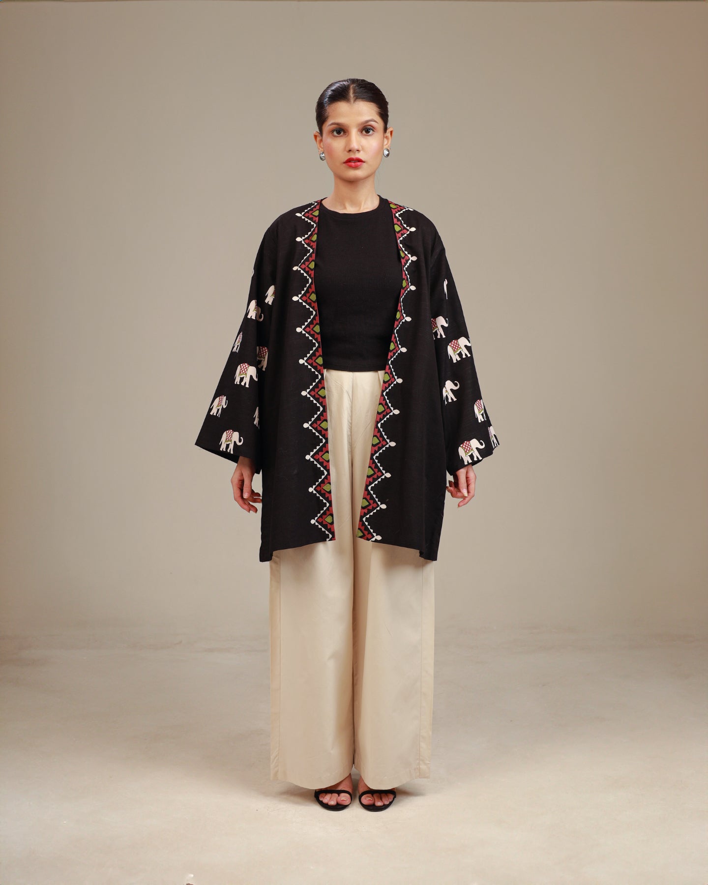 Rangdasti short length kimono jacket - black color - Hand-printed design - Studio shot - 14
