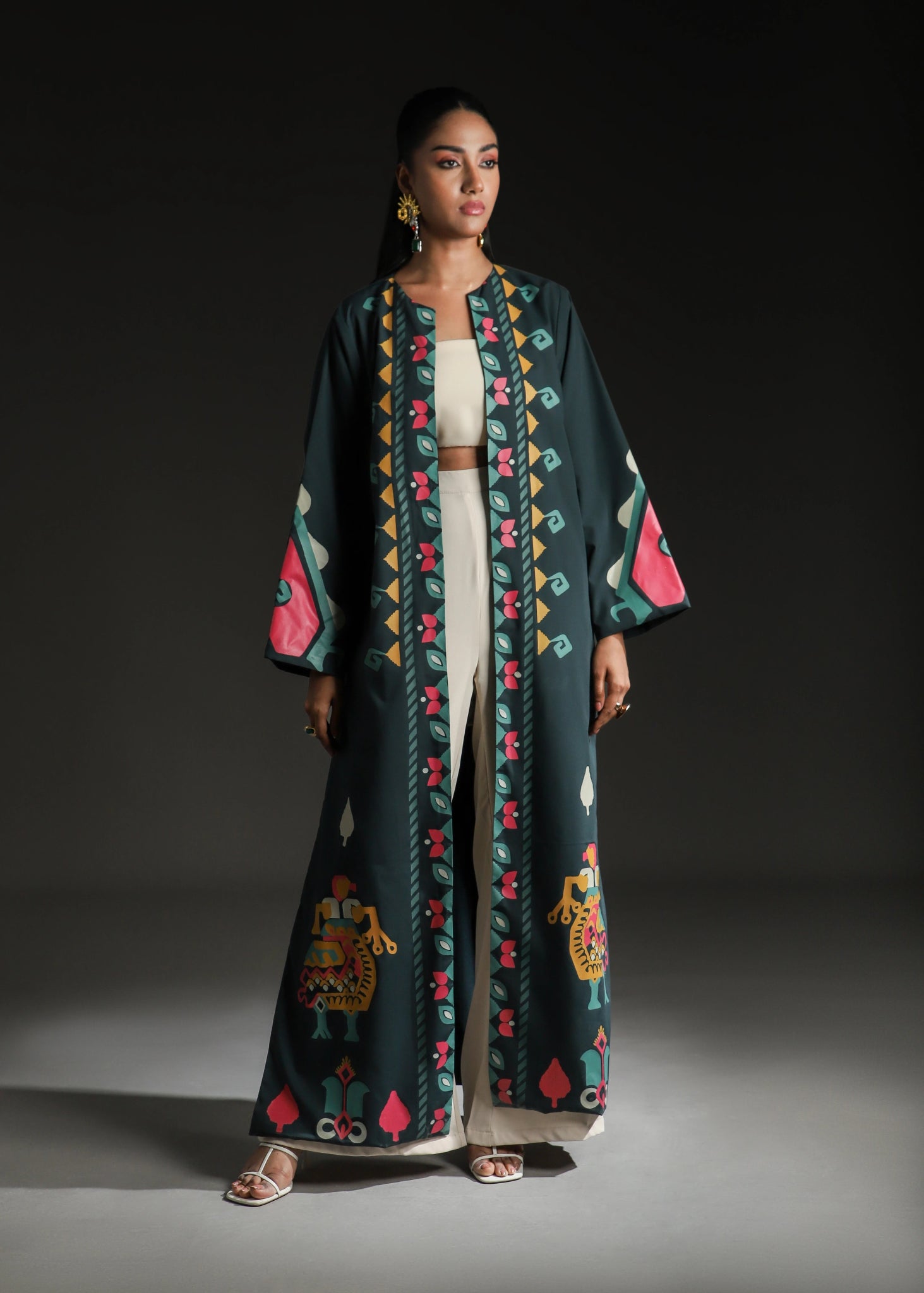 Rangdasti kimono jacket - Green - Long-length - Hand-printed abstract design - Studio shot - 1