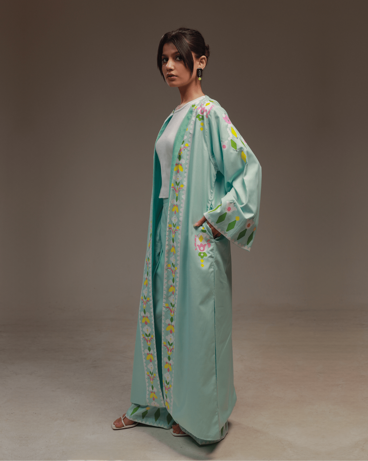 Rangdasti kimono jacket and pants - Tiffany Color - Long -length - Hand-printed abstract design - Studio shot - 10